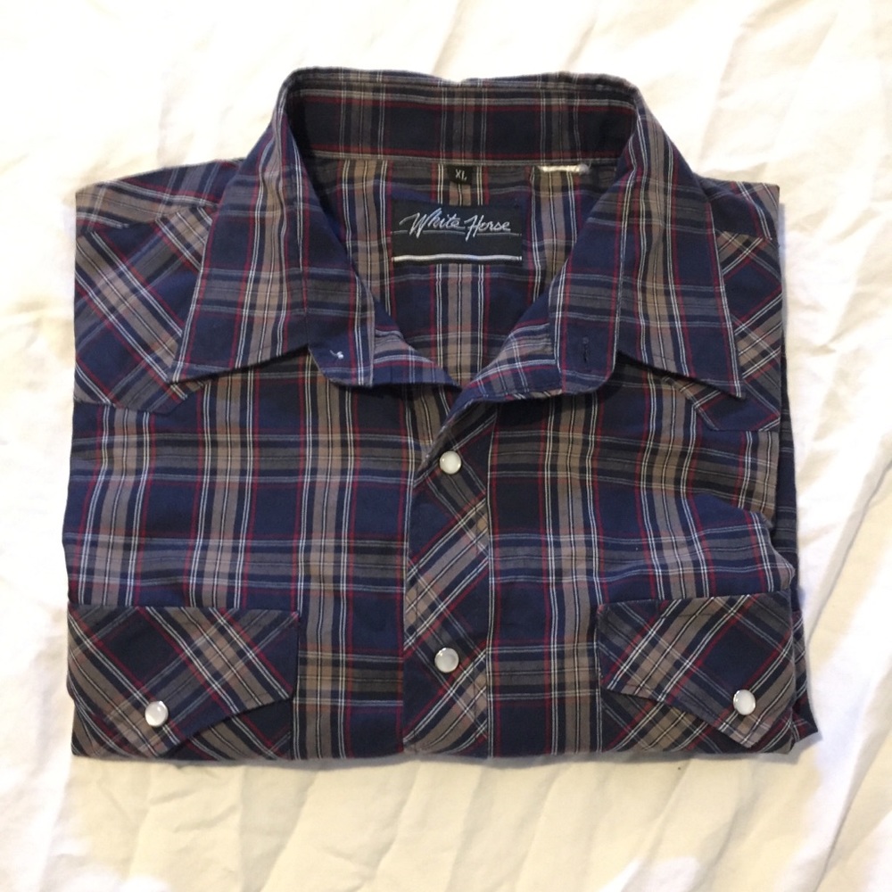 Men’s White horse XL short sleeve button up shirt